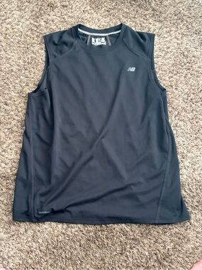 New Balance Men's Black Sleeveless Workout Shirt Size XL